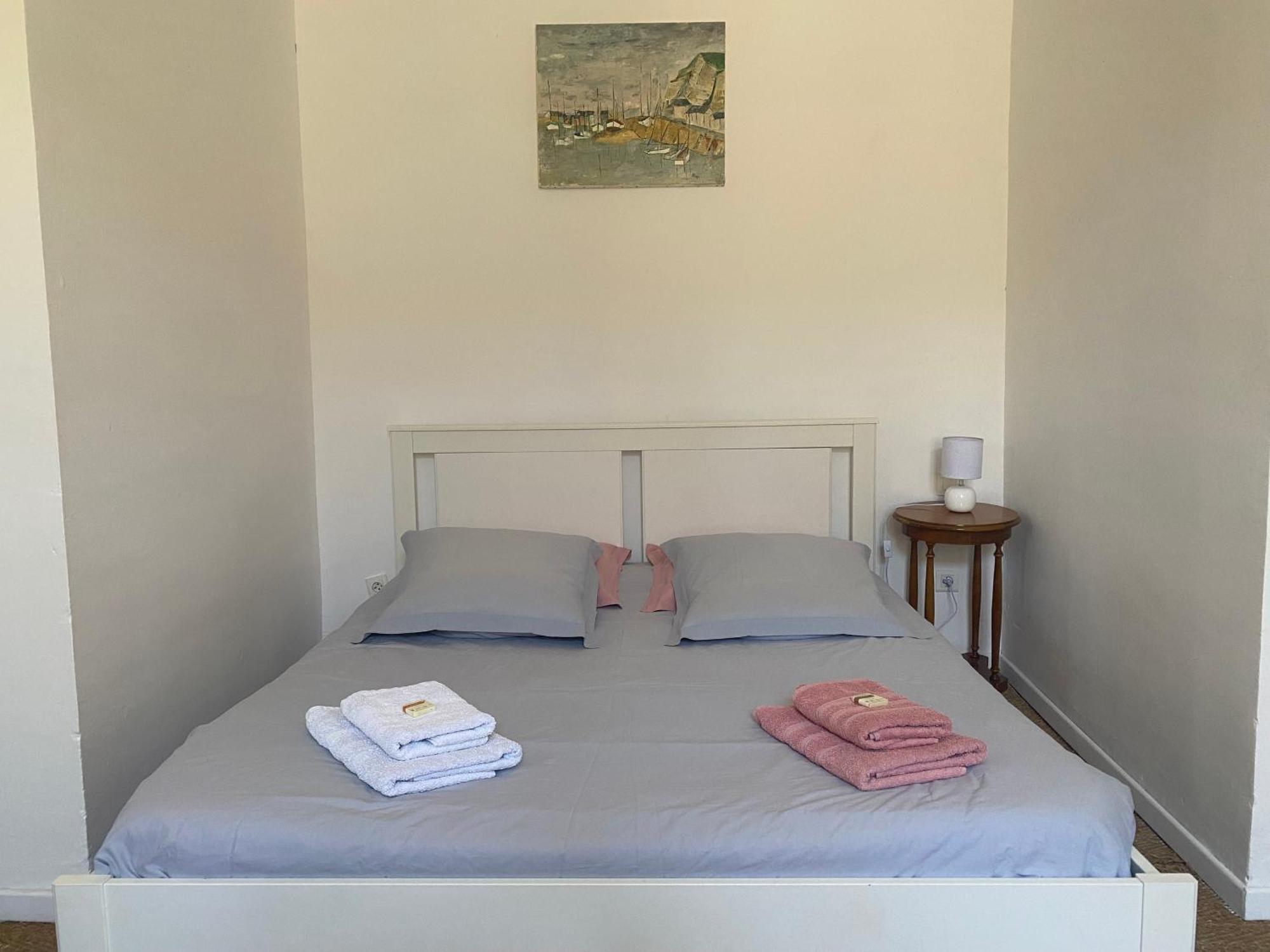 Le petit gite Bio du Rhôny Le Cailar Exterior foto